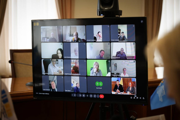 У межах платформи «Діалог влади та бізнесу» обговорила новий закон для юридичних осіб