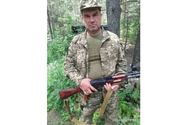 Бровари прощатимуться із захисником: на війні загинув Віктор Рябоконь
