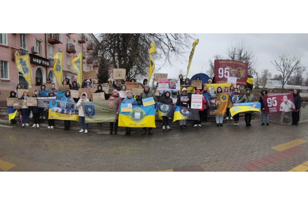 "Про це не можна мовчати": у Білій Церкві пройшла акція на підтримку військовополонених