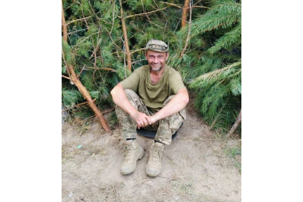 Завтра Бровари прощатимуться із полеглим воїном: Володимир Звоник загинув на Донеччині