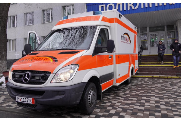 Ірпінська ЦМЛ отримала сучасний реанімобіль
