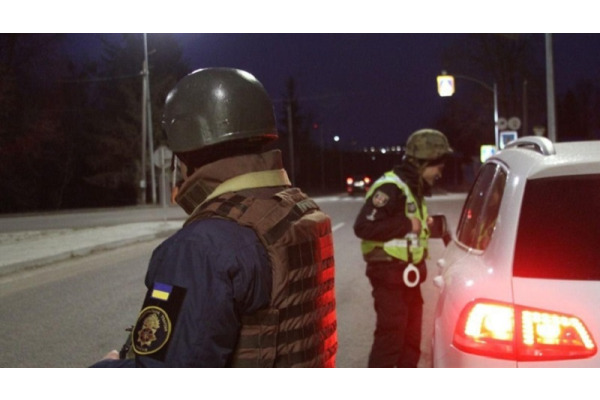 В Ірпені порушникам комендантської години вручатимуть повістки до військкомату