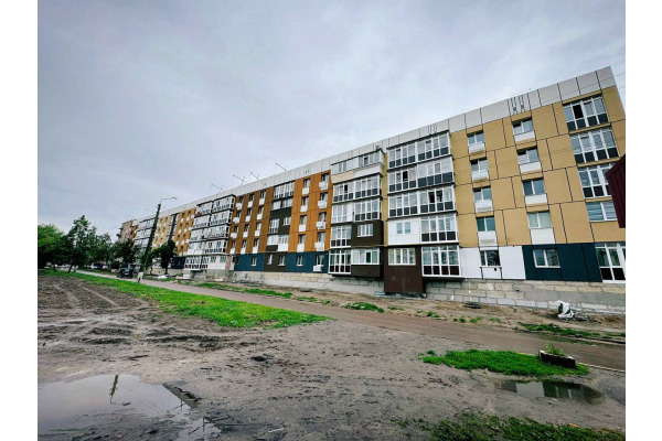 У Бородянці триває відновлення п’ятиповерхівки на вулиці Паркова