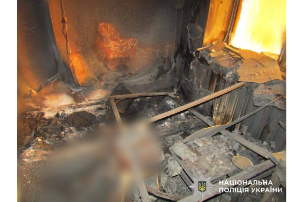 В пожежі на Фастівщині загинула жінка: поліцейські Київщини розслідують обставини події