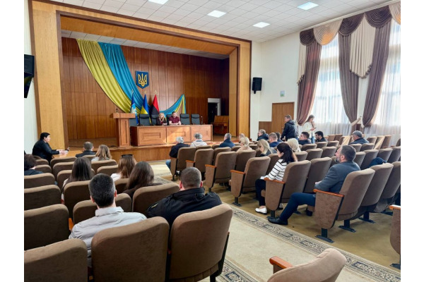 Ліквідація сміттєзвалищ і підготовка до Великодня: про що говорили в Ірпені на нараді з комунальниками