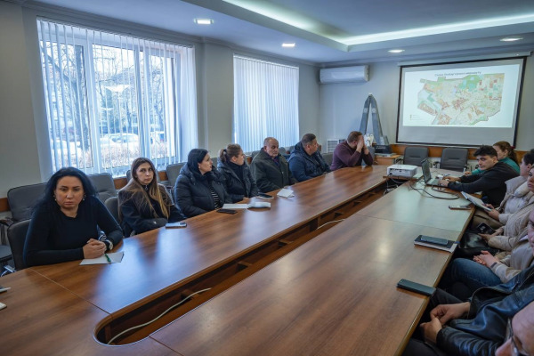 У Бучанській МР обговорили питання створення інклюзивного середовища на одній із вулиць