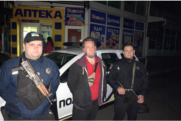 В Ірпені затримали молодика, який намагався обікрасти аптеку