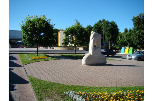 Київську площу Бучі за 1,2 млн гривень зроблять безбар’єрною
