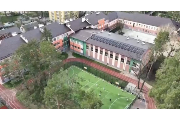 В Ірпінському ліцеї встановили сонячну електростанцію (ВІДЕО)