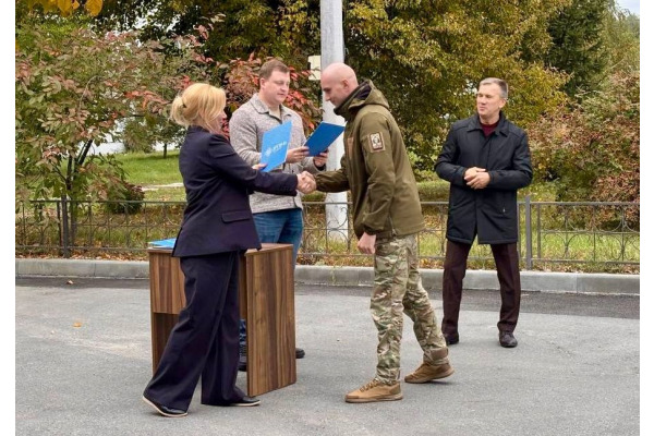 В Ірпені відзначили захисників з Тероборони, які обороняли місто у перші дні війни