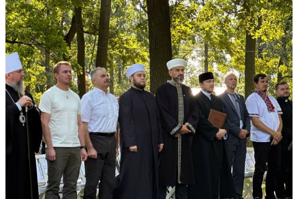 В Ірпені представники різних конфесій разом молились за Україну (ФОТО)
