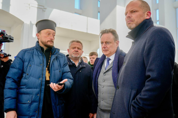 Прем’єр-міністр Бельгії відвідав Бучу (ФОТО)