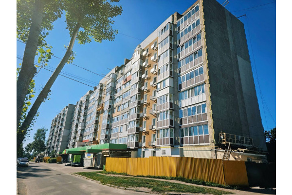 У Бородянці триває комплексне відновлення дев’ятиповерхівки