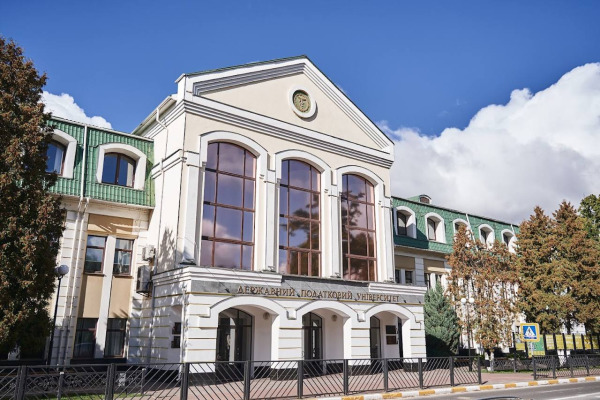 Відмовилась викладати українською: в університеті Ірпеня стався мовний скандал (ВІДЕО)