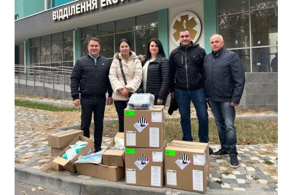 Ірпінська лікарня отримала медичне обладнання від благодійників
