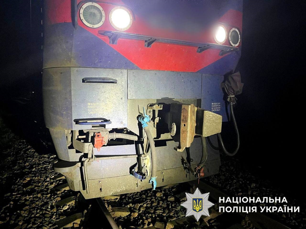 Пасажирський потяг забрав життя жінки у Фастівському районі