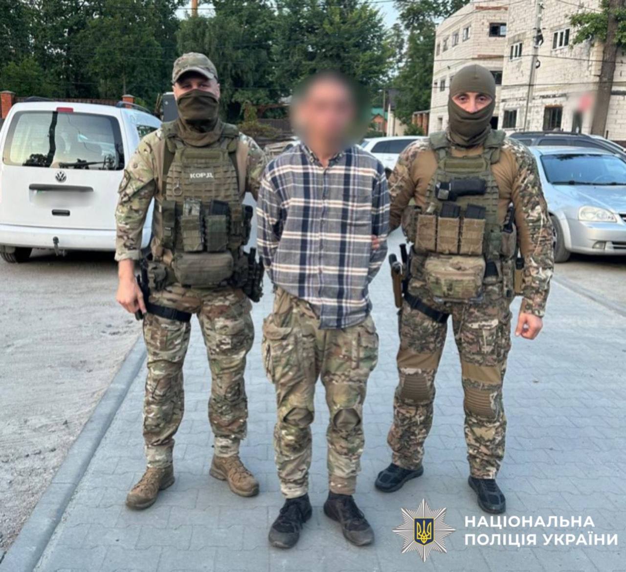 В Ірпені чоловік із гранатою пограбував магазин