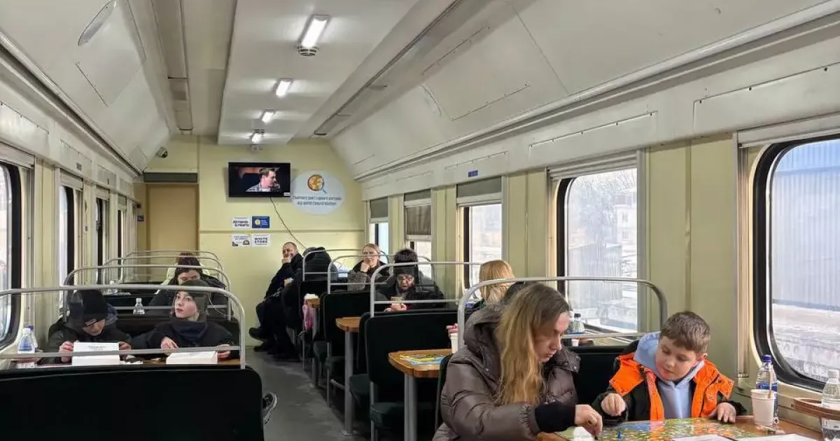 Укрзалізниця відкрила перші "вагони незламності"