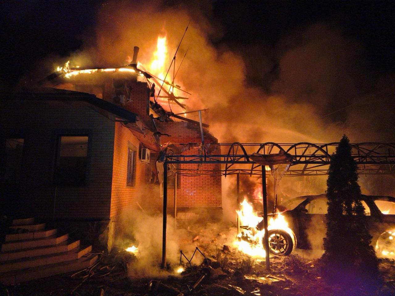 Бровари відновлюються після обстрілу: працює комісія ТЕБ та НС