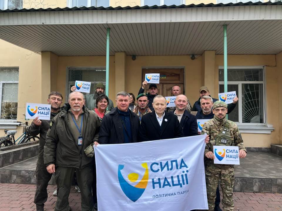 Скандальна партія Пелюховського з проросійськими інвесторами зірвала сесію Гребінківської ради