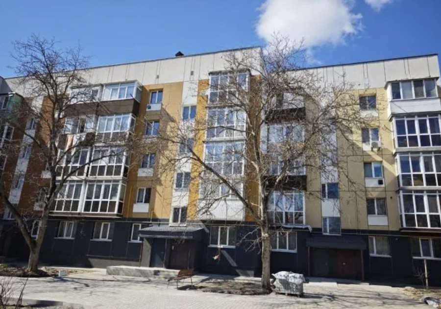 У Бородянці завершують відновлення п’ятиповерхового будинку