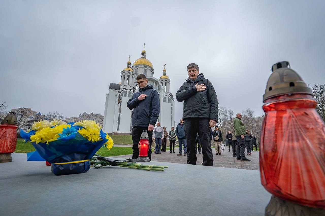 Міністр оборони Словенії та Посол відвідали Бучу та висловили солідарність із громадою