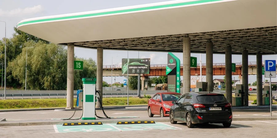 На трасі Київ–Чернігів відкрили енергоефективний автозаправний комплекс COR-Energy