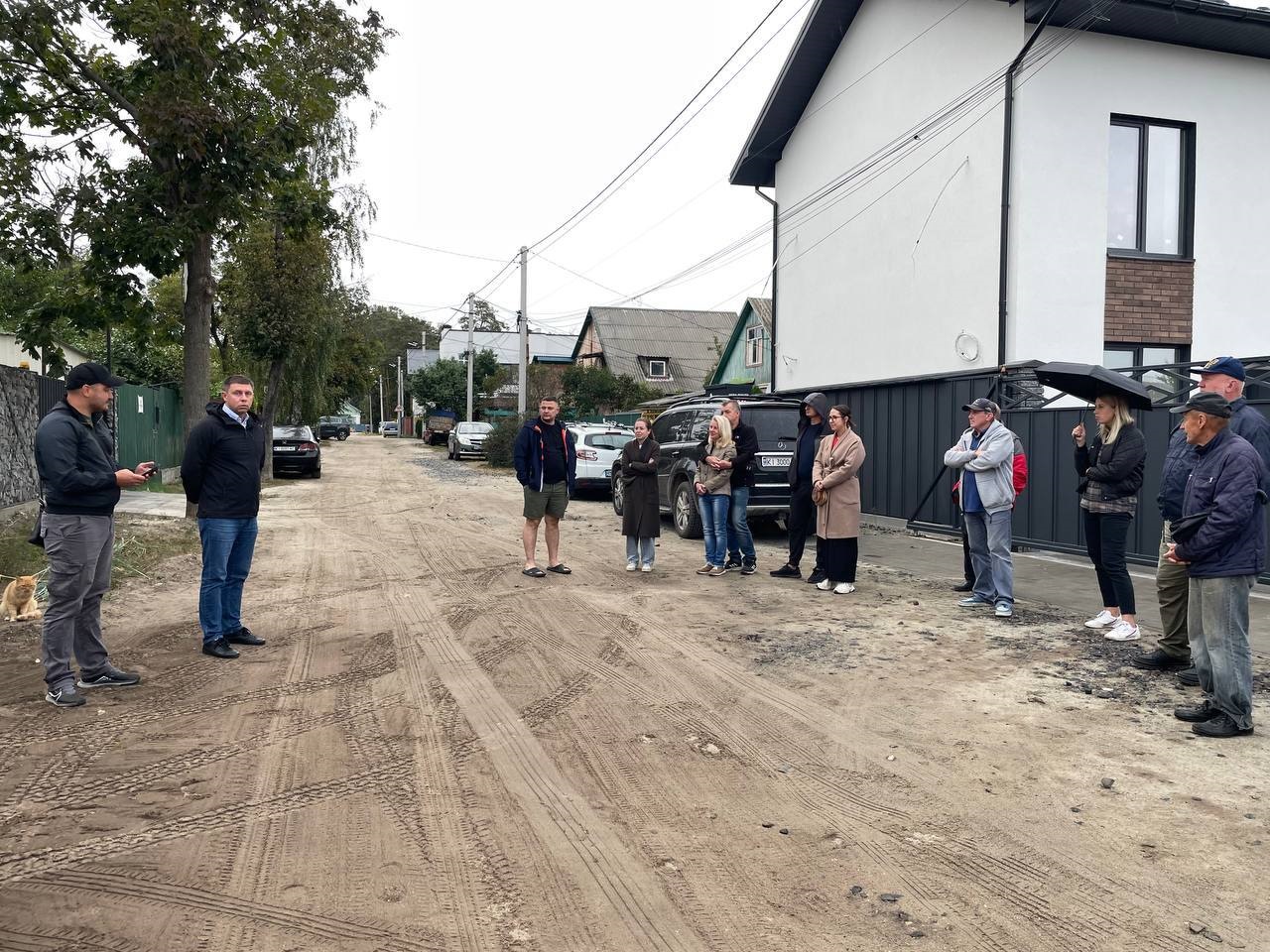 Дорогу на вулиці Вериківського в Ірпені реконструюють