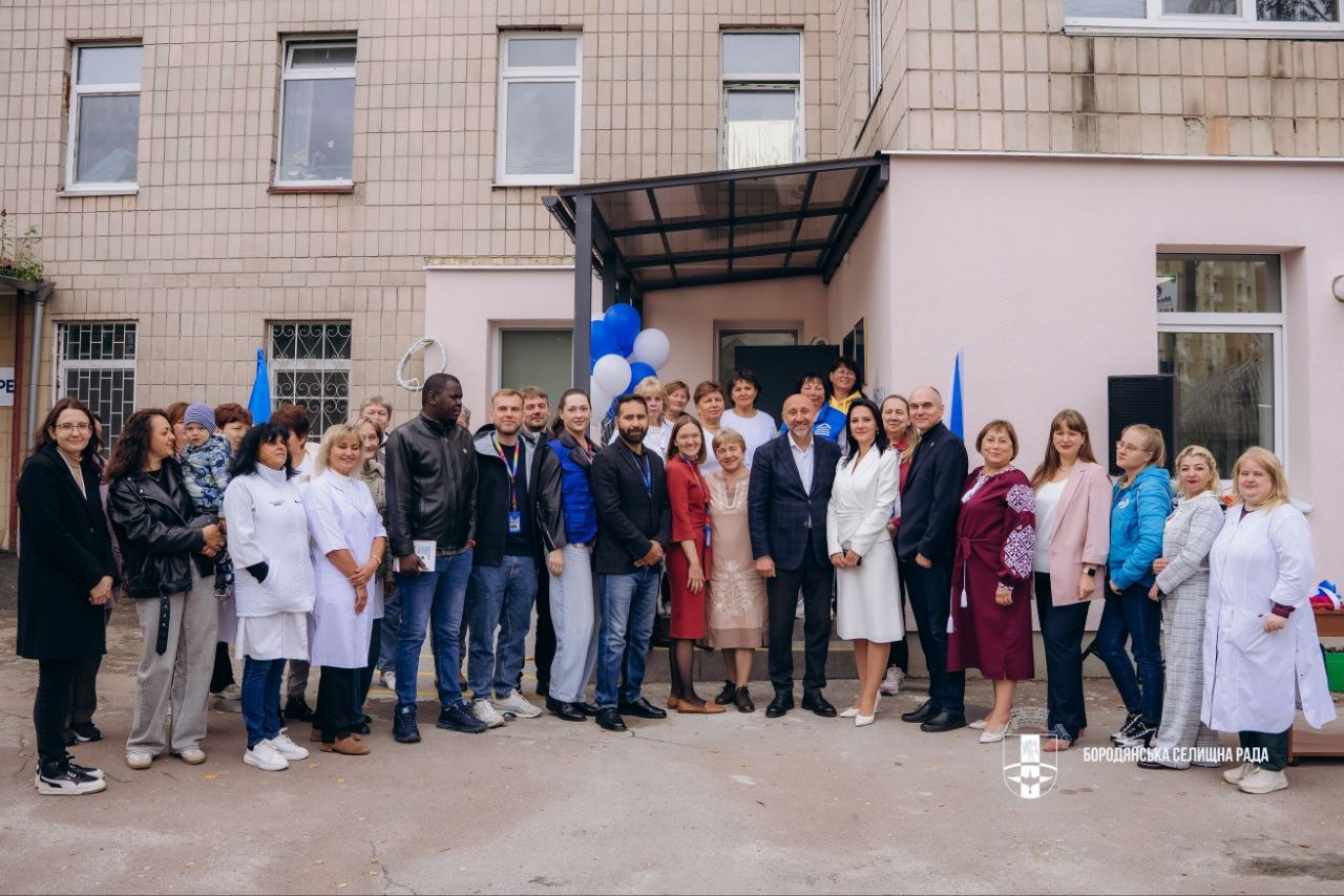 У Бородянці запрацювало відновлене після бойових дій дитяче відділення