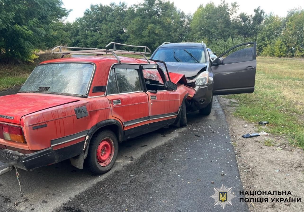 Четверо людей у лікарні після зіткнення двох авто на Бориспільщині