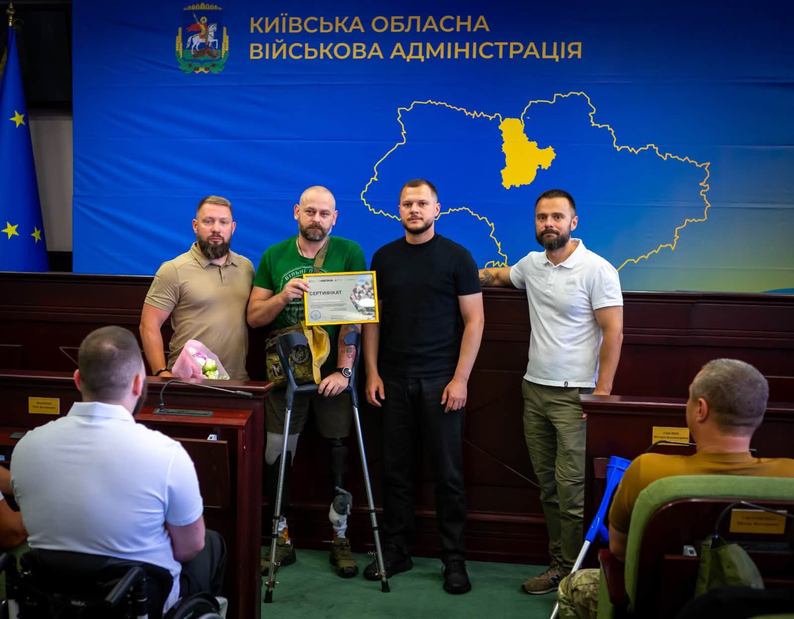 На Київщині ветеранам і сім'ям полеглих військових вручили сертифікати на житло