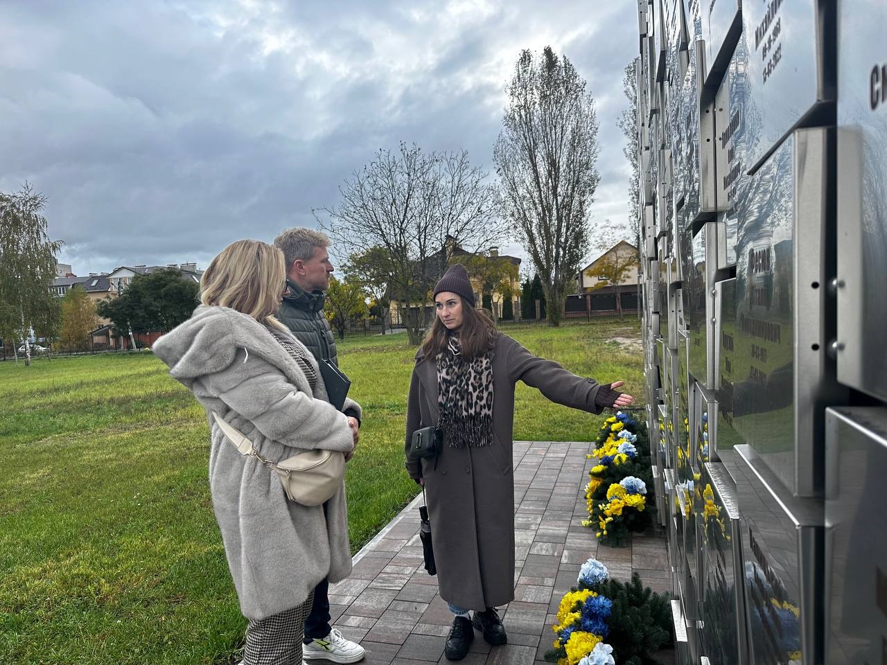 Представники  польського муніципалітету відвідали Бучу та вшанували пам’ять загиблих мирних жителів