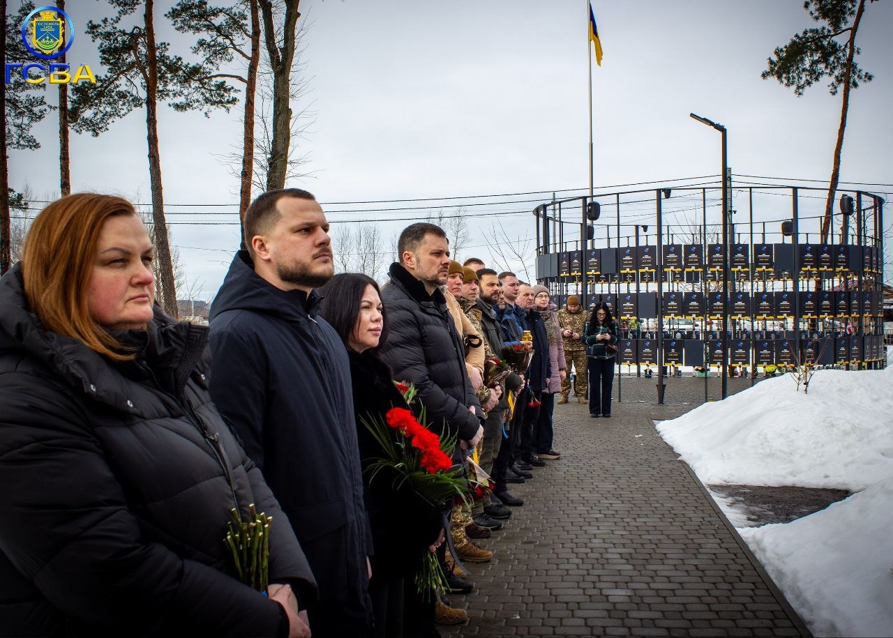 У Гостомелі вшанували пам’ять захисників у День національної молитви