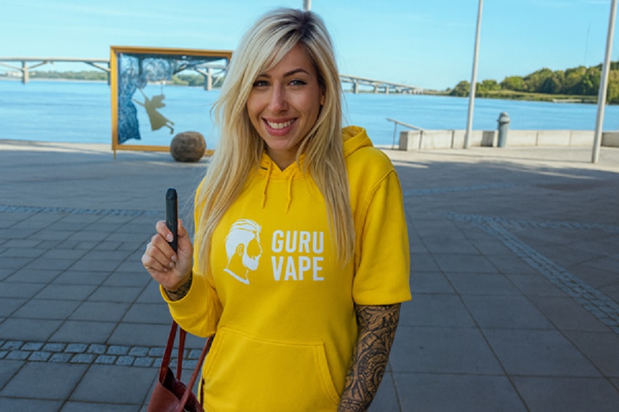 Порівняння шкоди: вейп проти сигарет — експертний аналіз Guru Vape