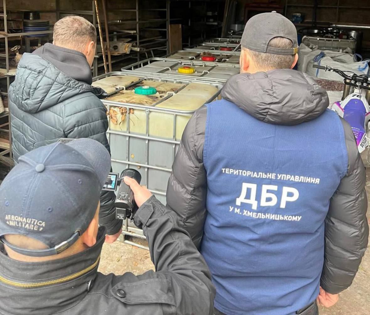 На Київщині викрили схему продажу пального, призначеного для ЗСУ (ВІДЕО)