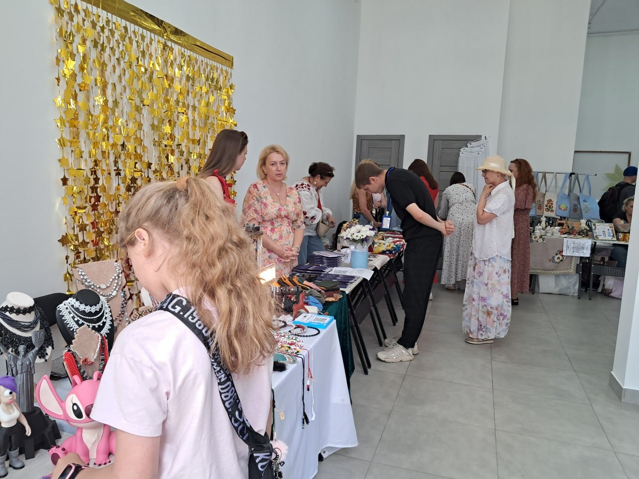 Ярмарок єднання та підтримки: у Броварах відбулися «Крафтові Бровари»