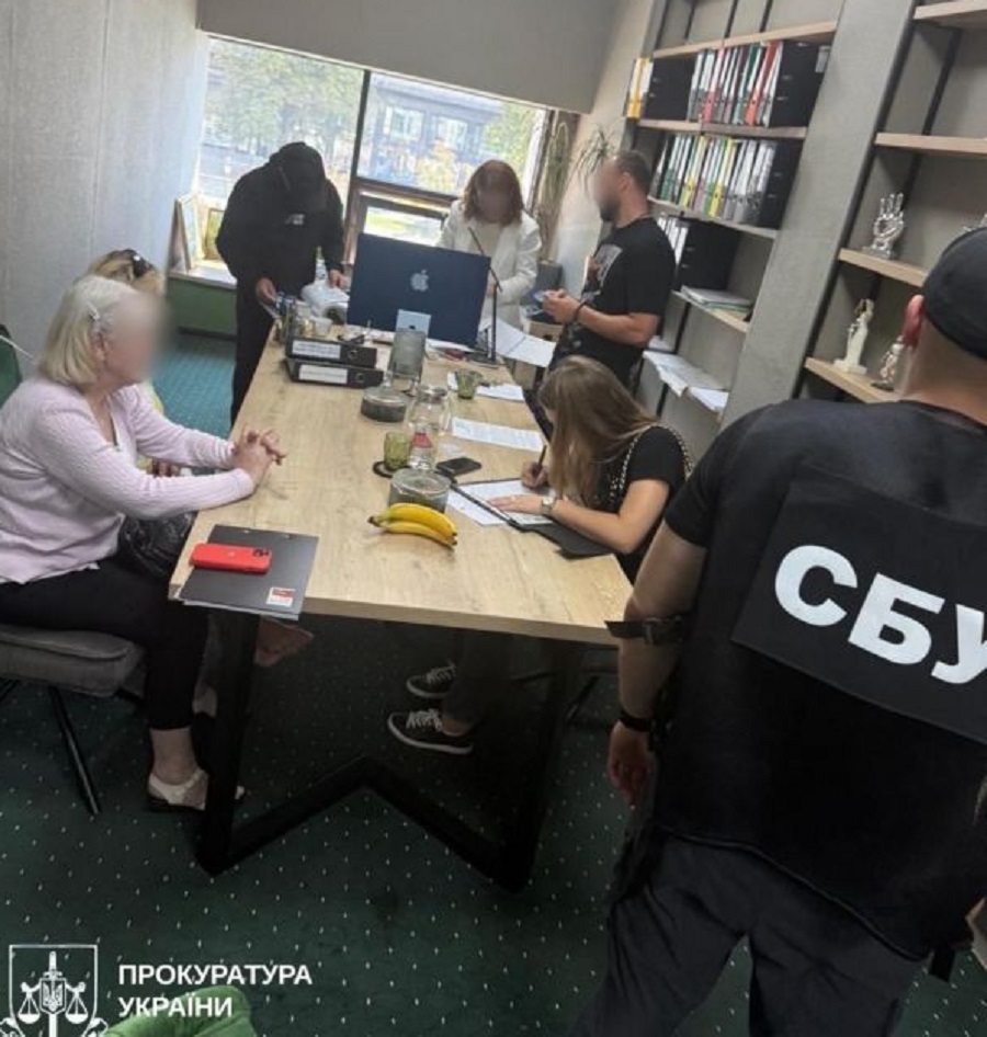 Схема відстрочок: на Київщині адвокати продавали фальшиві довідки для ухилення від служби