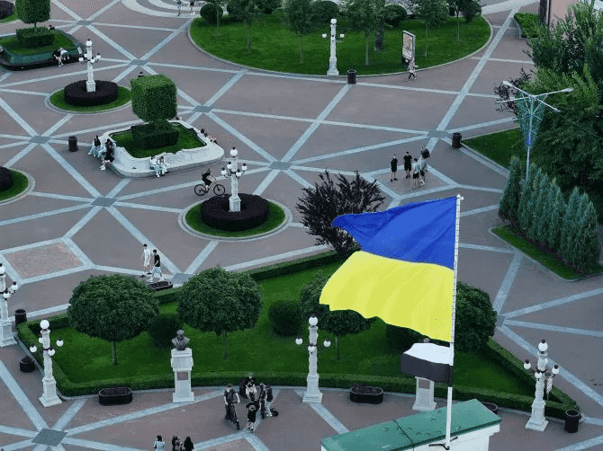 В Ірпені встановили "Прапор Надії" (ВІДЕО)
