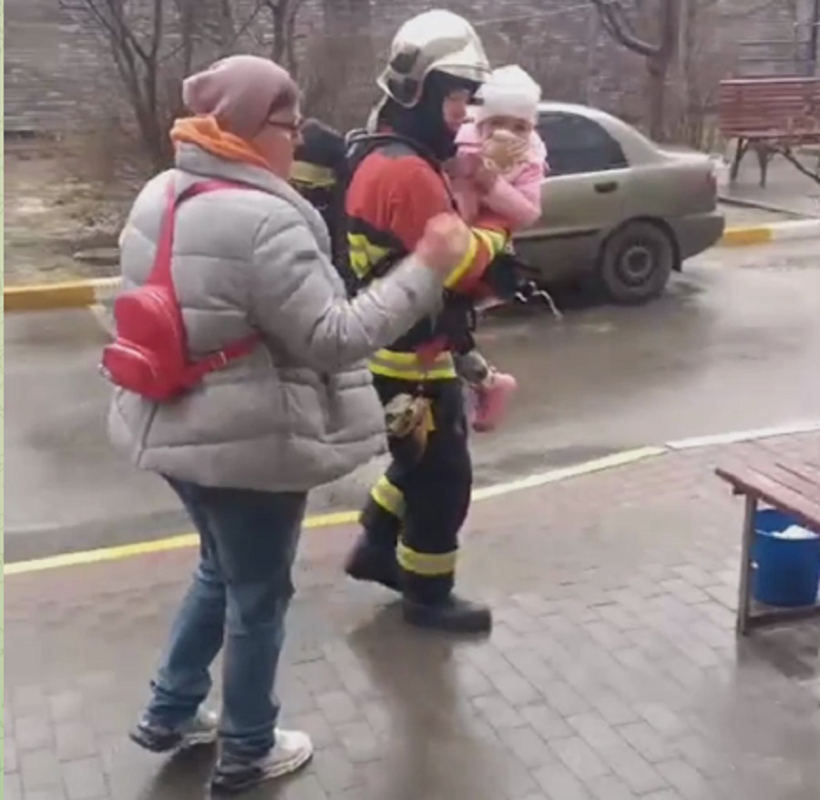 В Ірпені через задимлення в багатоповерхівці евакуювали мешканців