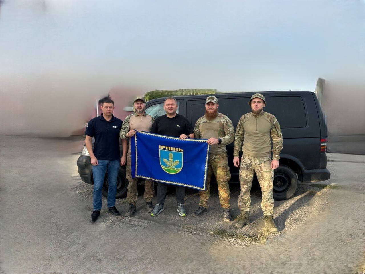 Авто - військовим: Ірпінська громада передала транспорт на передову