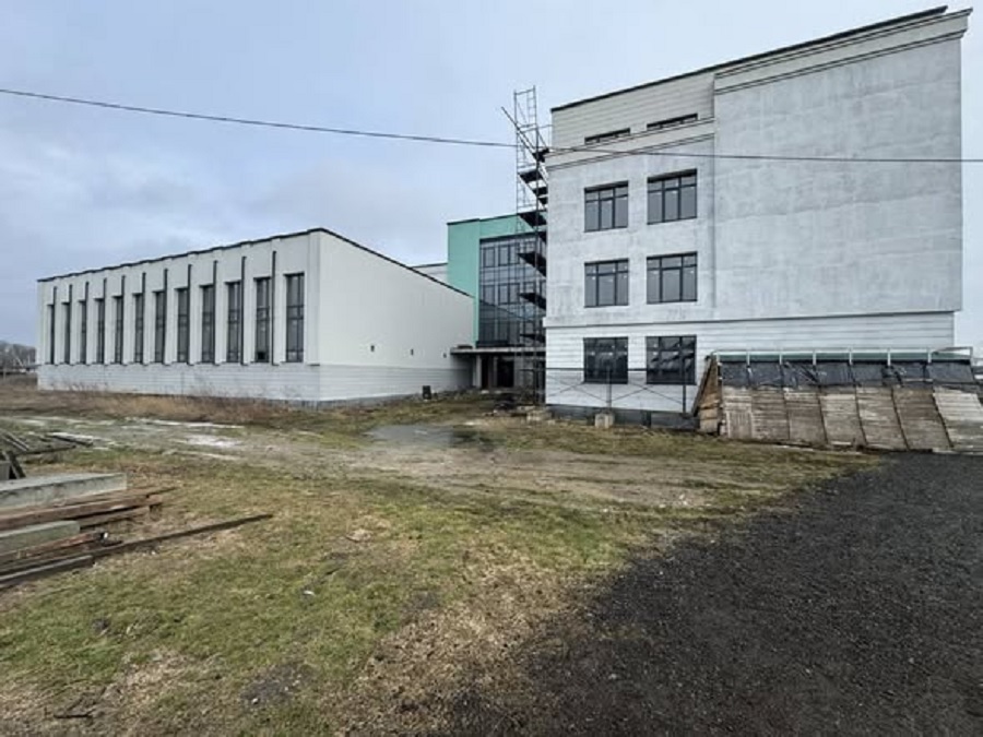 Будівництво школи в Горі знову під загрозою: управління ЖКГ та КБ відмінило тендер