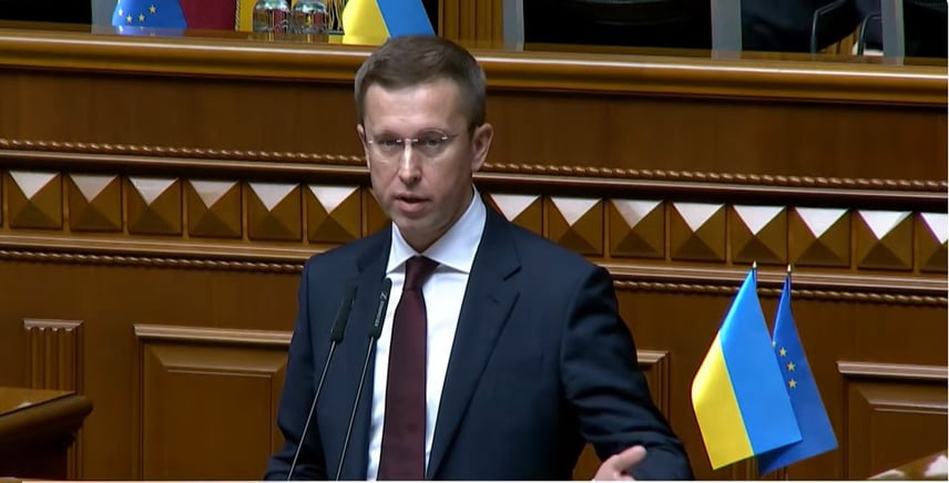 Ракетні удари по підприємствах: уряд терміново скликає зустріч із бізнесом