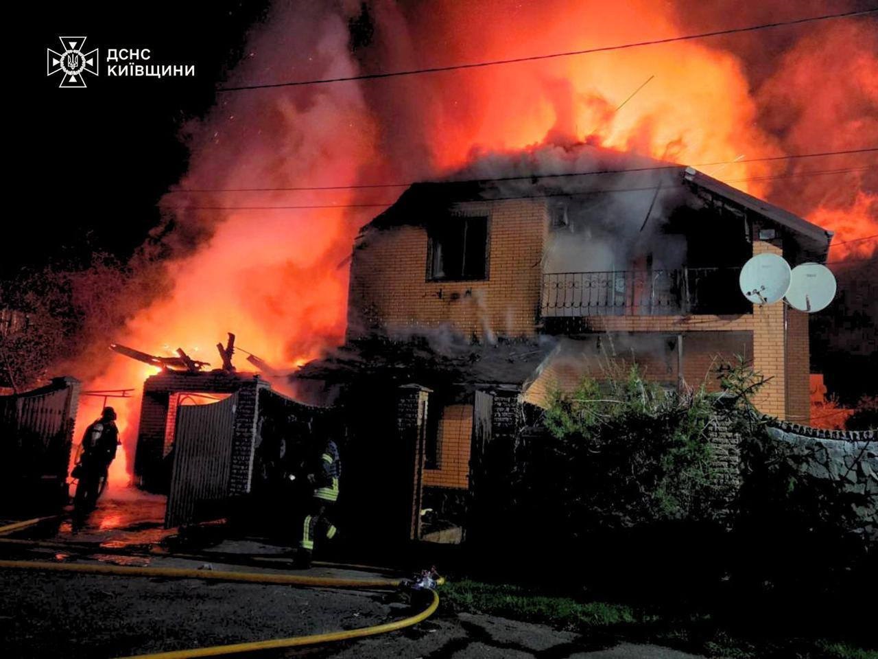 Нічна атака дронів на Київщину: у Броварському районі є постраждалий