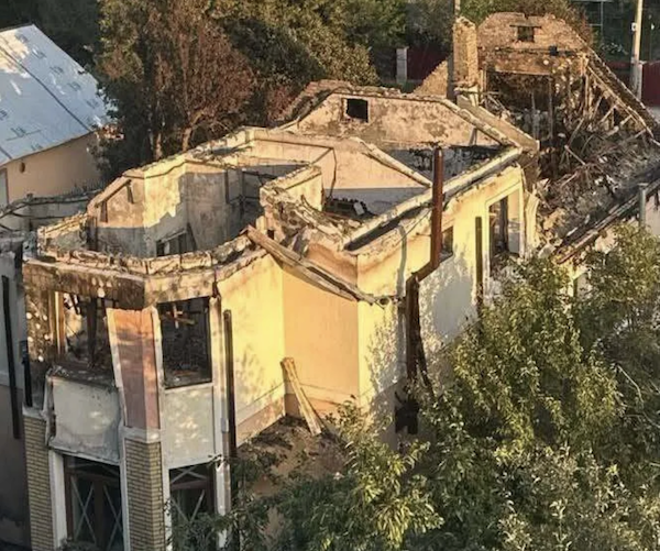 Після російського удару залишилися без житла: родина з Вишневого звернулася до чиновників