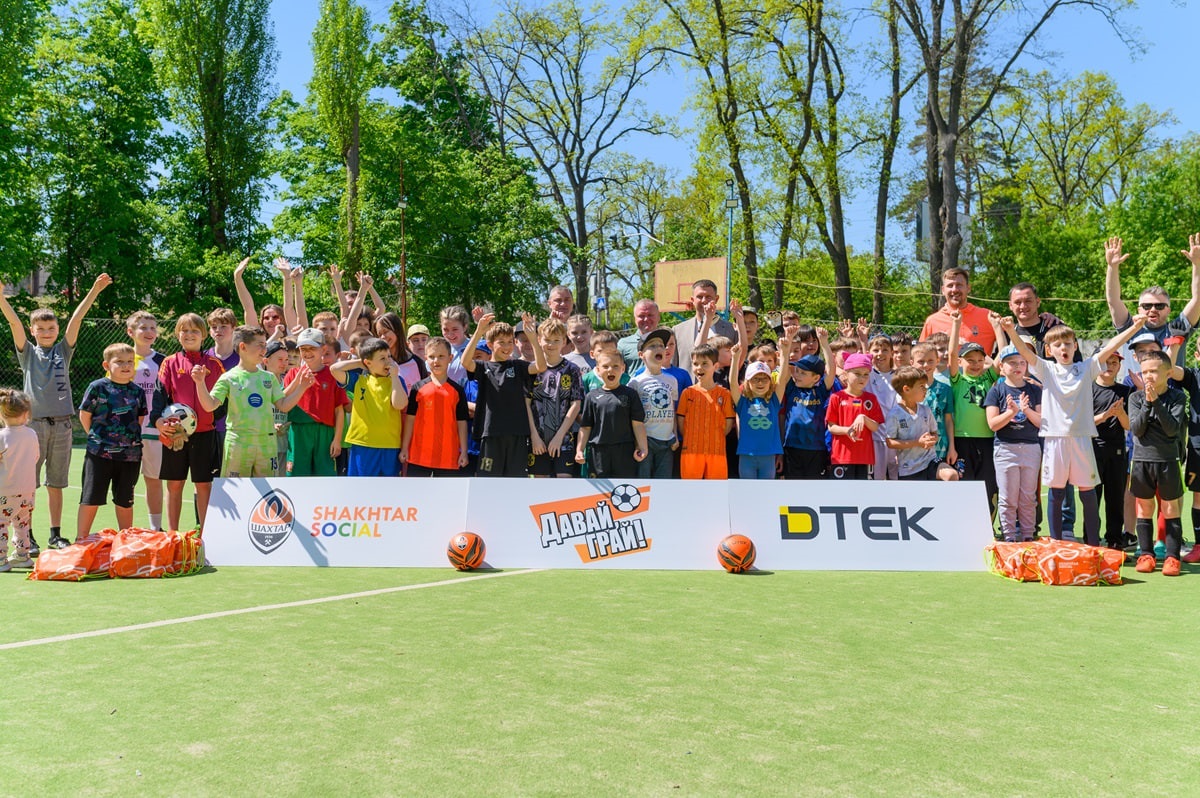 ДТЕК Київські регіональні електромережі та фонд Shakhtar Social організували безкоштовні футбольні тренування для дітей Ірпінської громади (ФОТО)