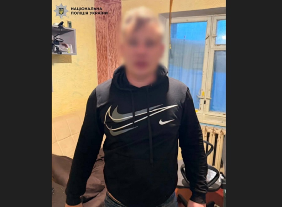 Зберігав дитячу порнографію та наркотиків: на Бучанщині чоловіку повідомили про підозру