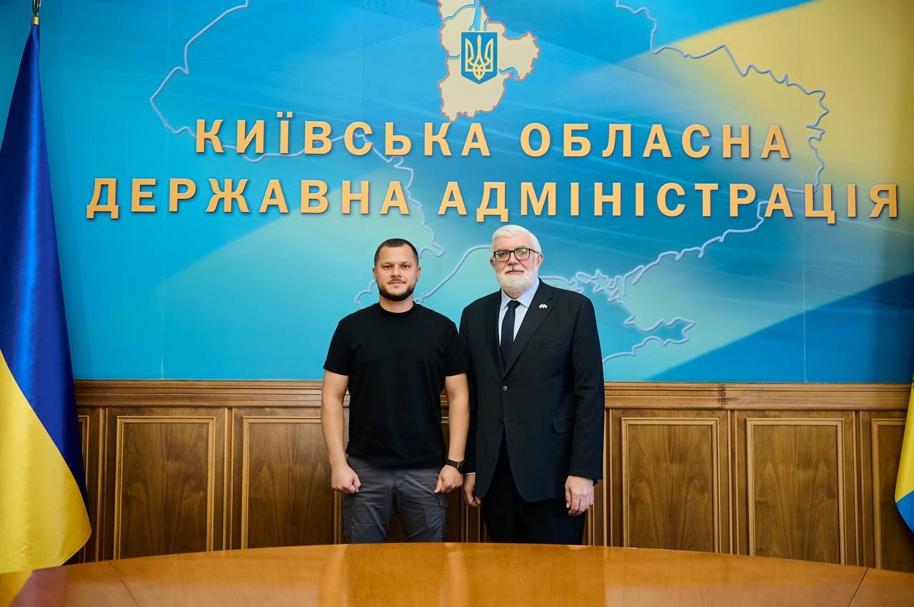 Калашник обговорив з послом Словаччини безпеку та відбудову Київщини