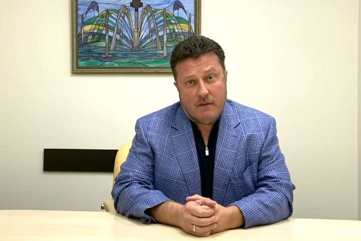 Скандальний власник елітної нерухомості на Київщині Антон Яценко виявився політичним рейдером