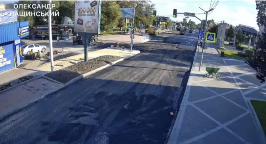 В Ірпені заасфальтували вулицю Центральну: транспорт уже курсує