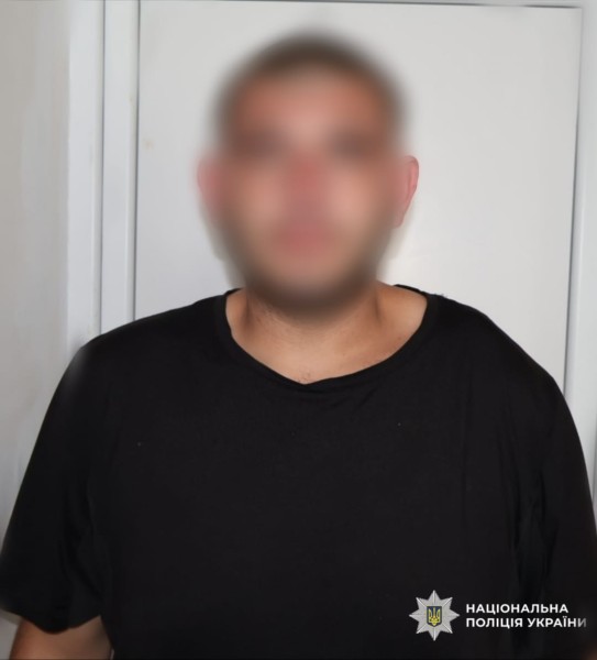 У Боровій під час бійки чоловік завдав односельцю тяжких травм: йому загрожує до 8 років